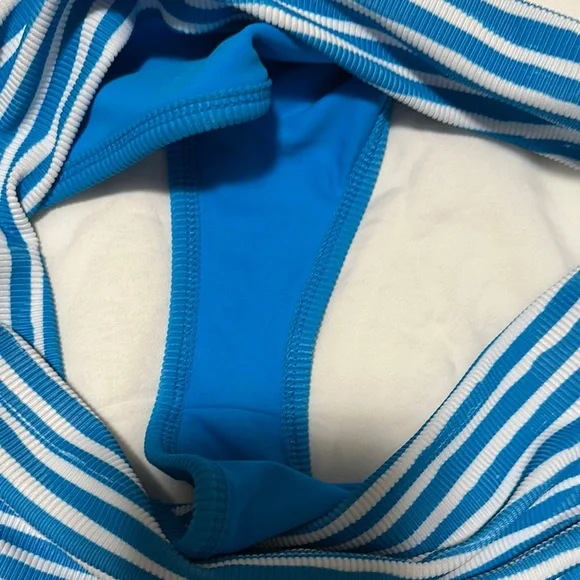 LainSnow Large bottom Medium top Blue and White Striped Bikini Set - Picture 4 of 8